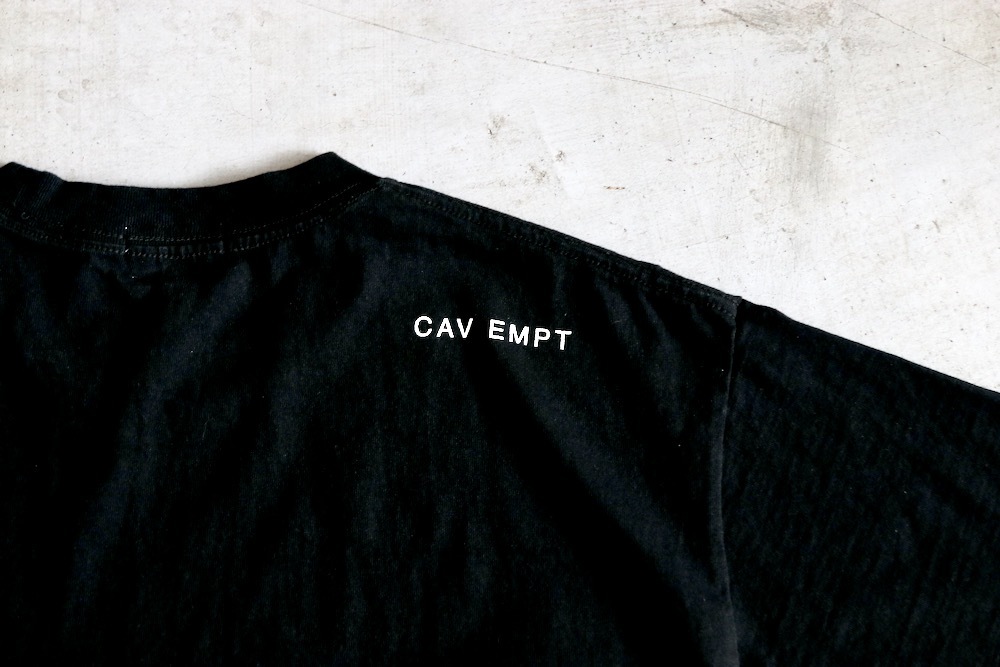 C.E(��������) "TH she casts T"
