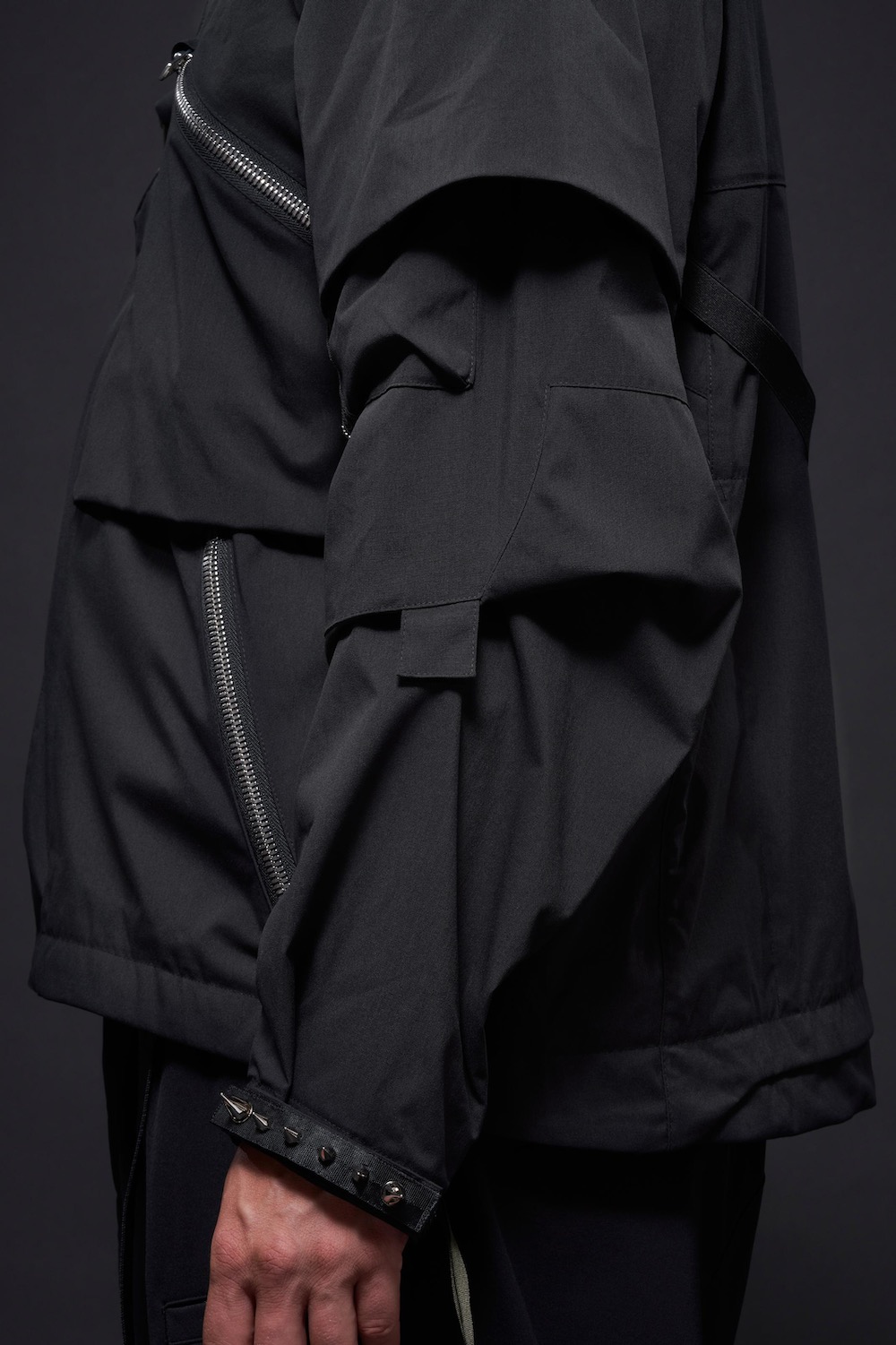 ACRONYM(˥) "J1WB-E Encapsulated Nylon Interpose Jacket"
