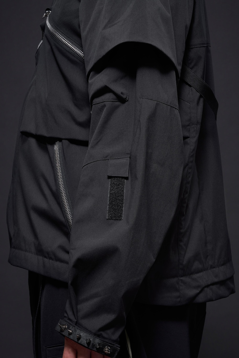 ACRONYM(˥) "J1WB-E Encapsulated Nylon Interpose Jacket"