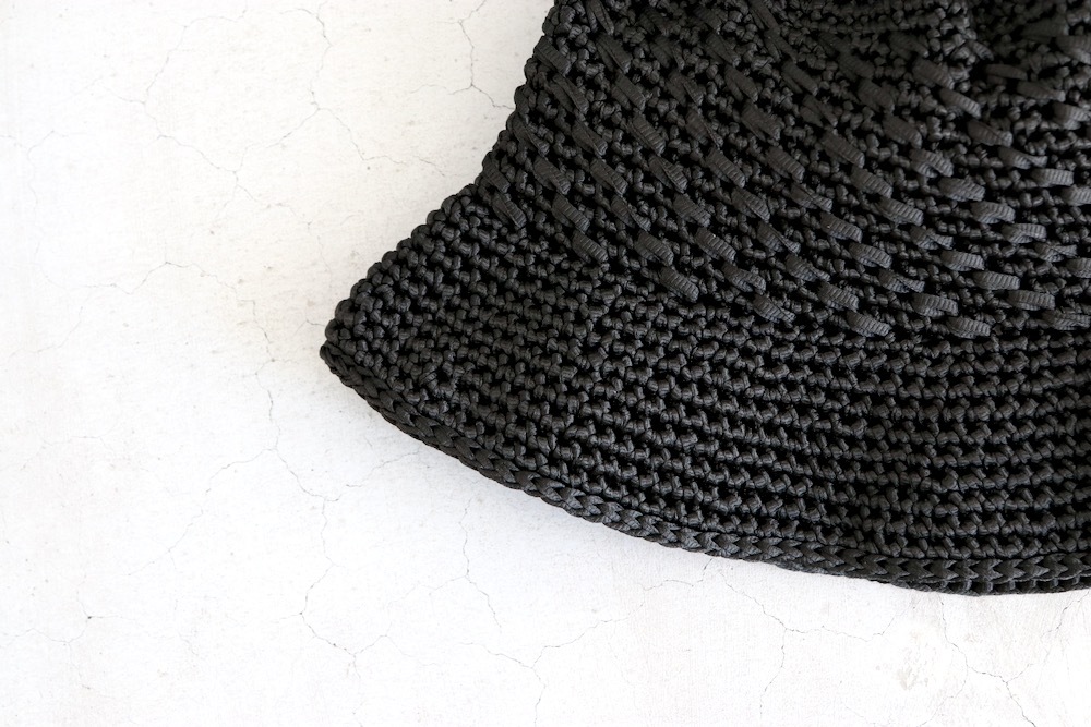 KIJIMA TAKAYUKI( 業) "POLY HAND KNIT BUCKET HAT"