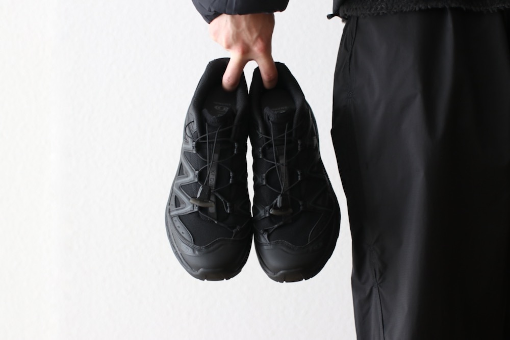 SALOMON(�������)"XT-QUEST Black/Black/Phantom"