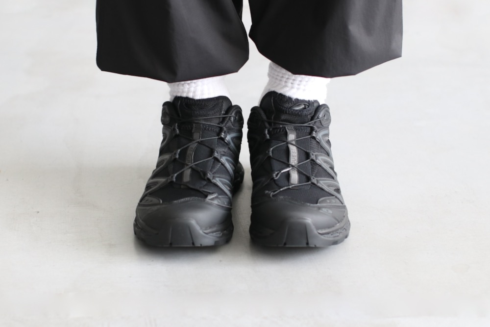 SALOMON(�������)"XT-QUEST Black/Black/Phantom"