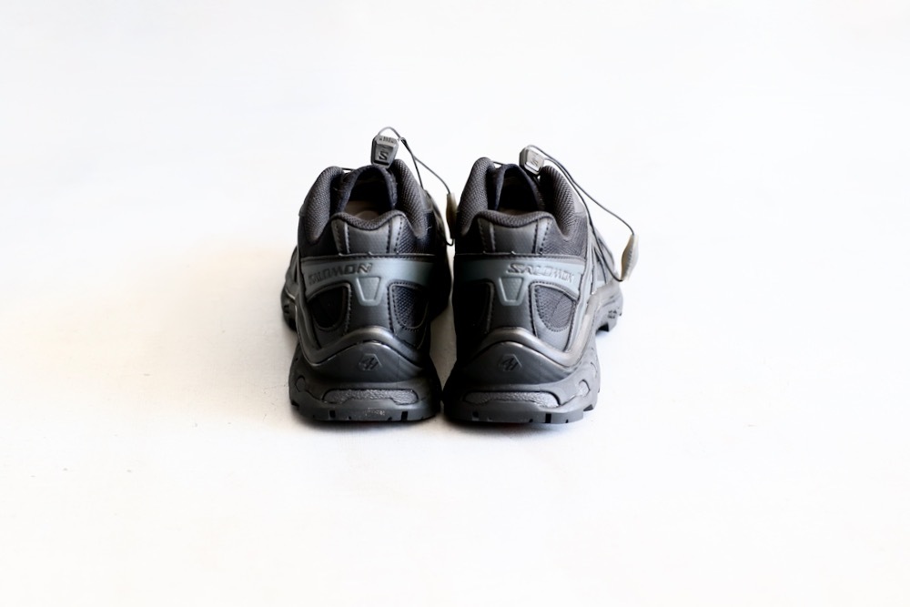 SALOMON(�������)"XT-QUEST Black/Black/Phantom"