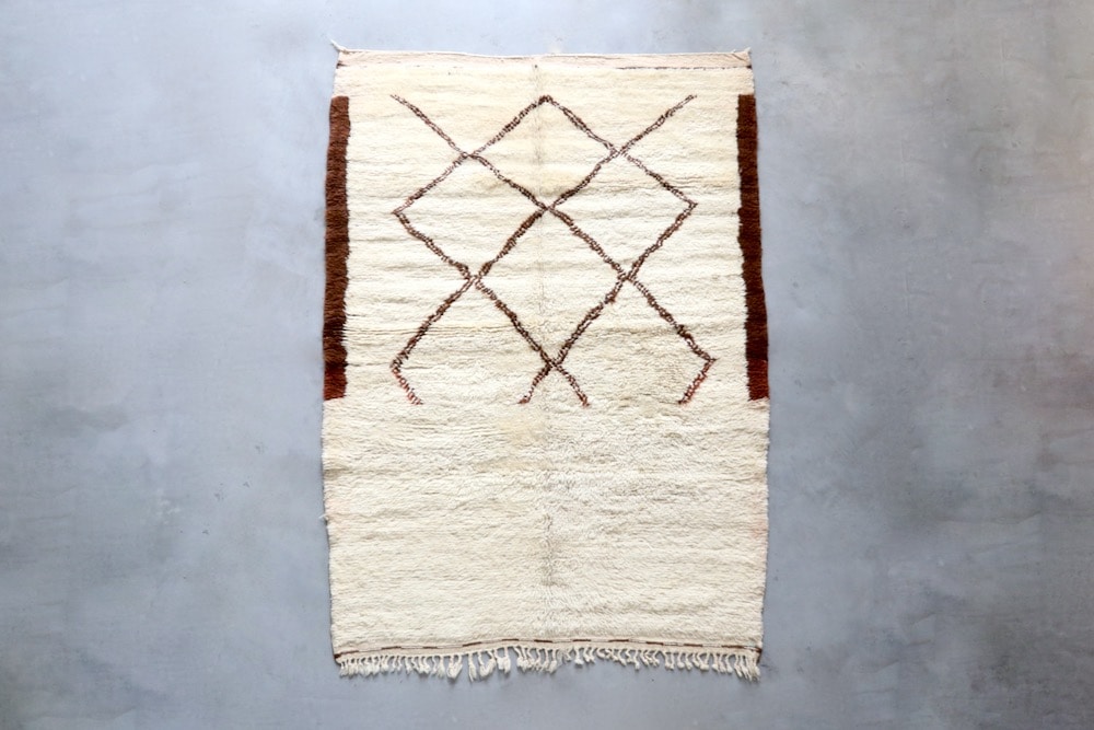 LIGHT YEARS(ライト イヤーズ)