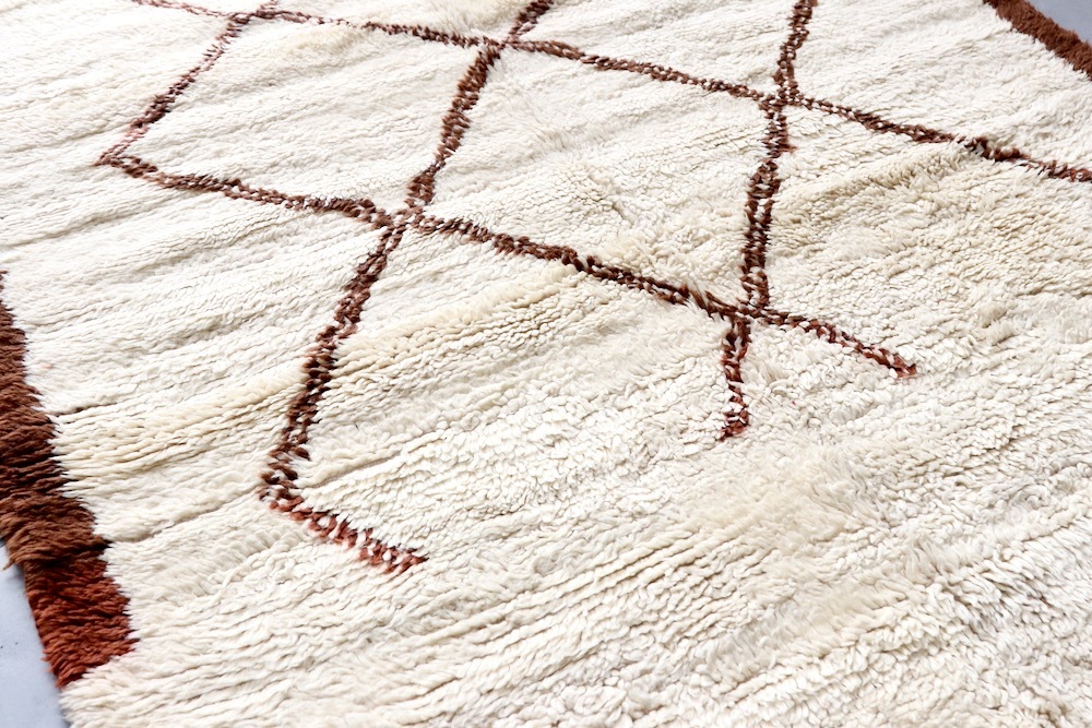 LIGHT YEARS(ライト イヤーズ)