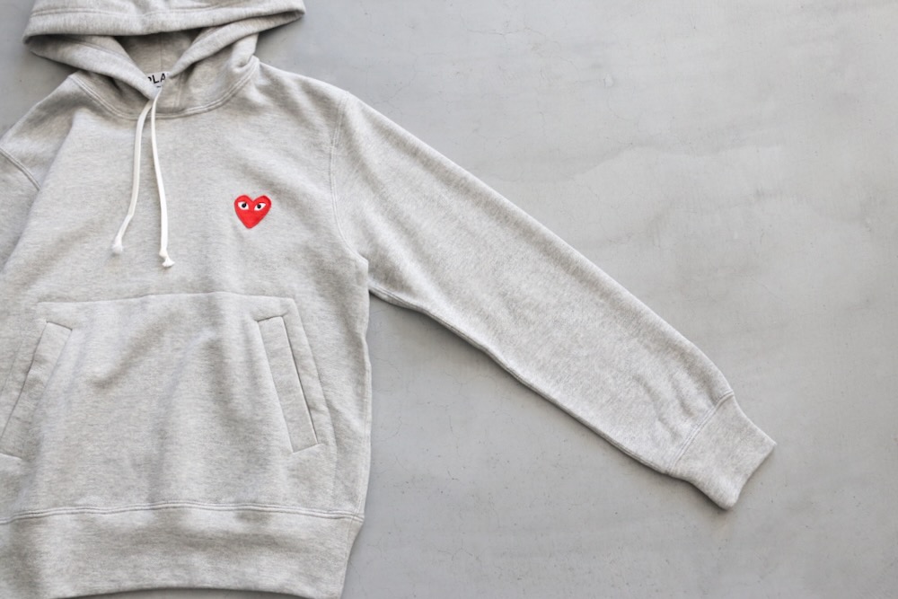 WOMEN'SPLAY COMME des GARCONS(ץ쥤   륽) "PLAY HOODED SWEATSHIRT RED HEART GREY AZ-T169-051"