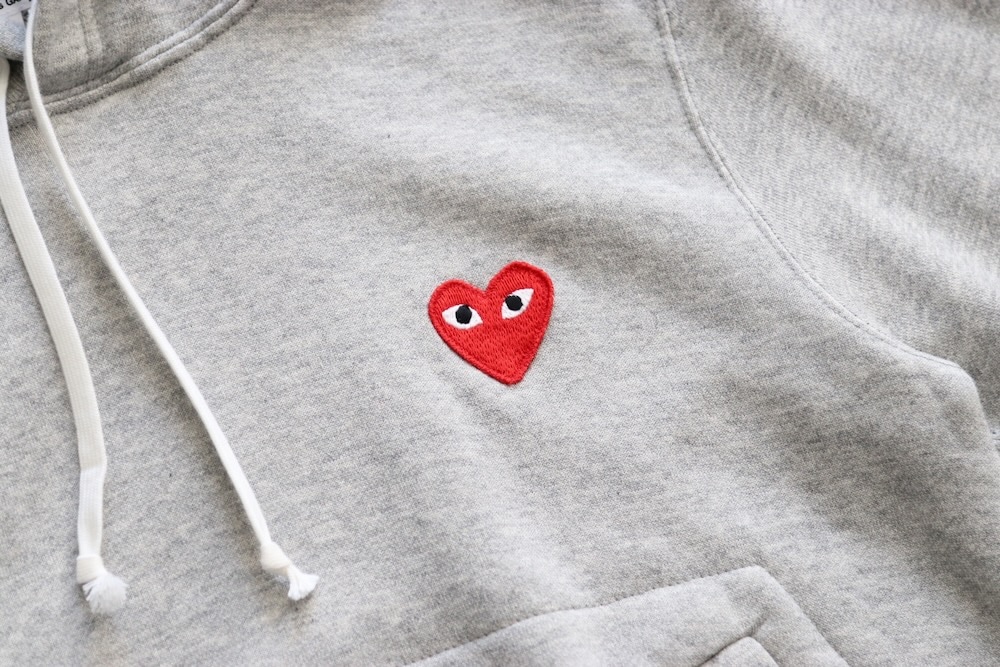 WOMEN'SPLAY COMME des GARCONS(ץ쥤   륽) "PLAY HOODED SWEATSHIRT RED HEART GREY AZ-T169-051"