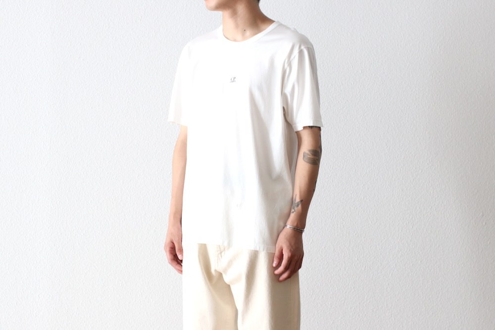 C.P. Company (ԡѥˡ) "70/2 MERCERIZED JERSEY LOGO T"