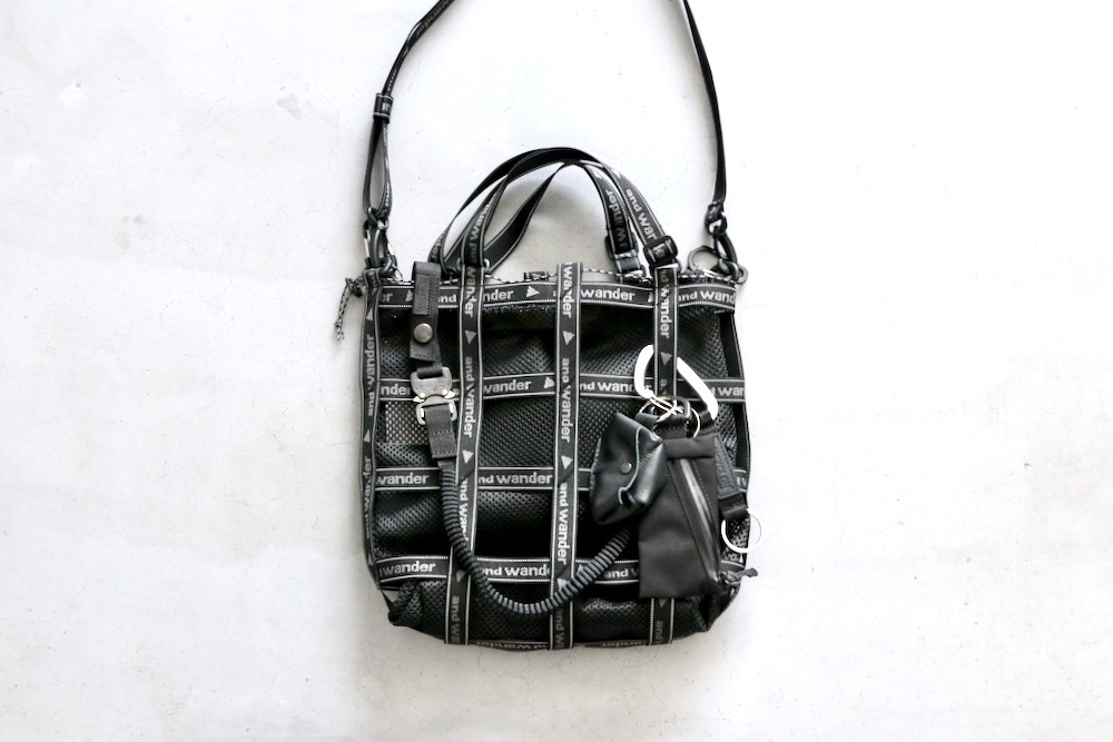 and wander(����ɥ�����) "JQ tape bag"