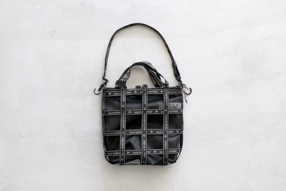 and wander(����ɥ�����) "JQ tape bag"