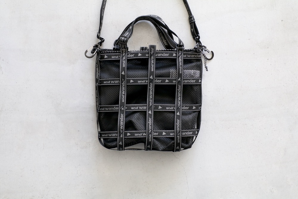 and wander(����ɥ�����) "JQ tape bag"