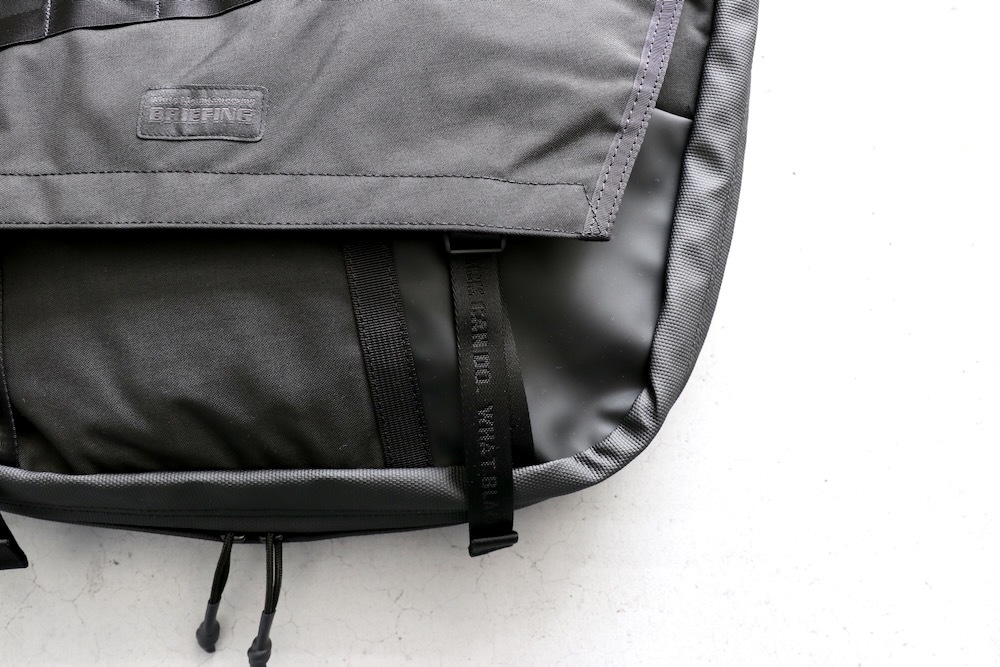 ��8.31 10:00 Release / limited��White Mountaineering �� BRIEFING(�ۥ磻�ȥޥ���ƥ˥���� �� �֥꡼�ե���) "WM BLK x BRIEFING ��MESSENGER��"