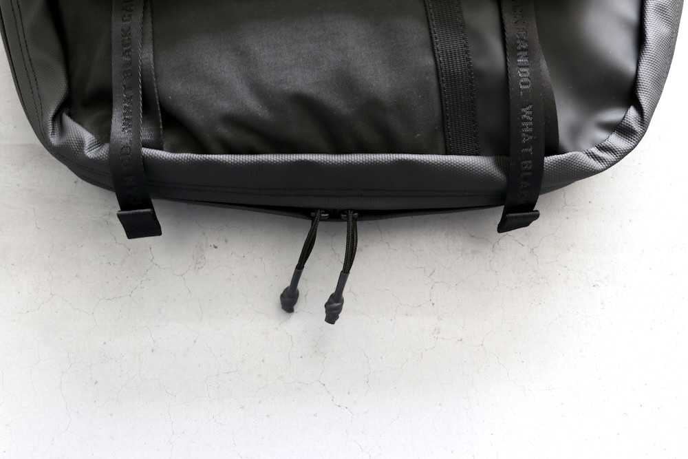 ��8.31 10:00 Release / limited��White Mountaineering �� BRIEFING(�ۥ磻�ȥޥ���ƥ˥���� �� �֥꡼�ե���) "WM BLK x BRIEFING ��MESSENGER��"