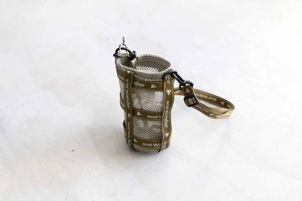 and wander(����ɥ�����) "JQ tape bottle holder"