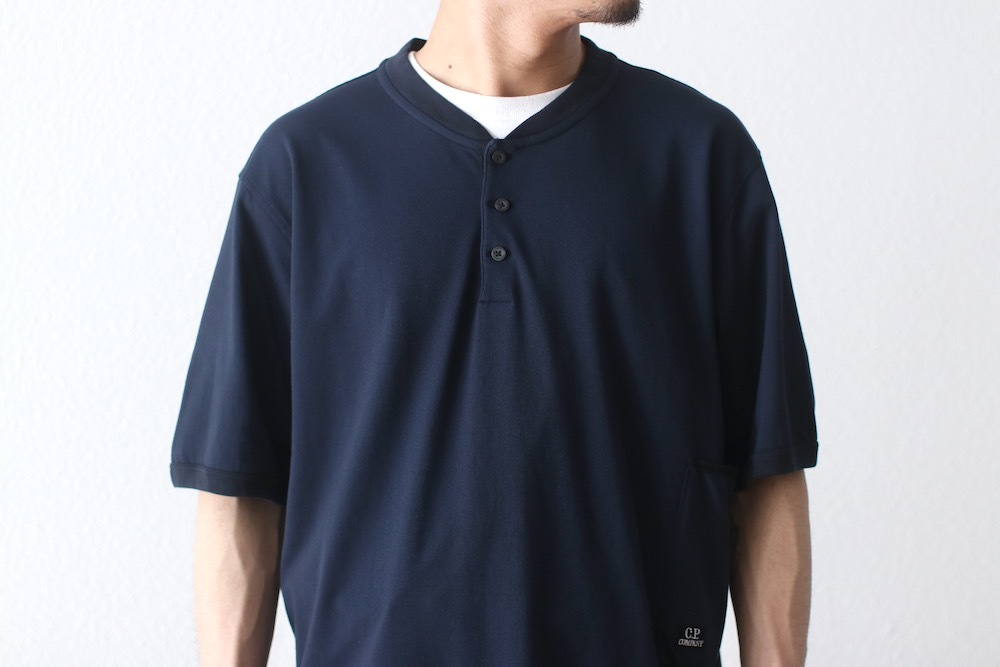 C.P. Company (ԡѥˡ) "TACTING PIQUET BUTTONED T-SHIRT"