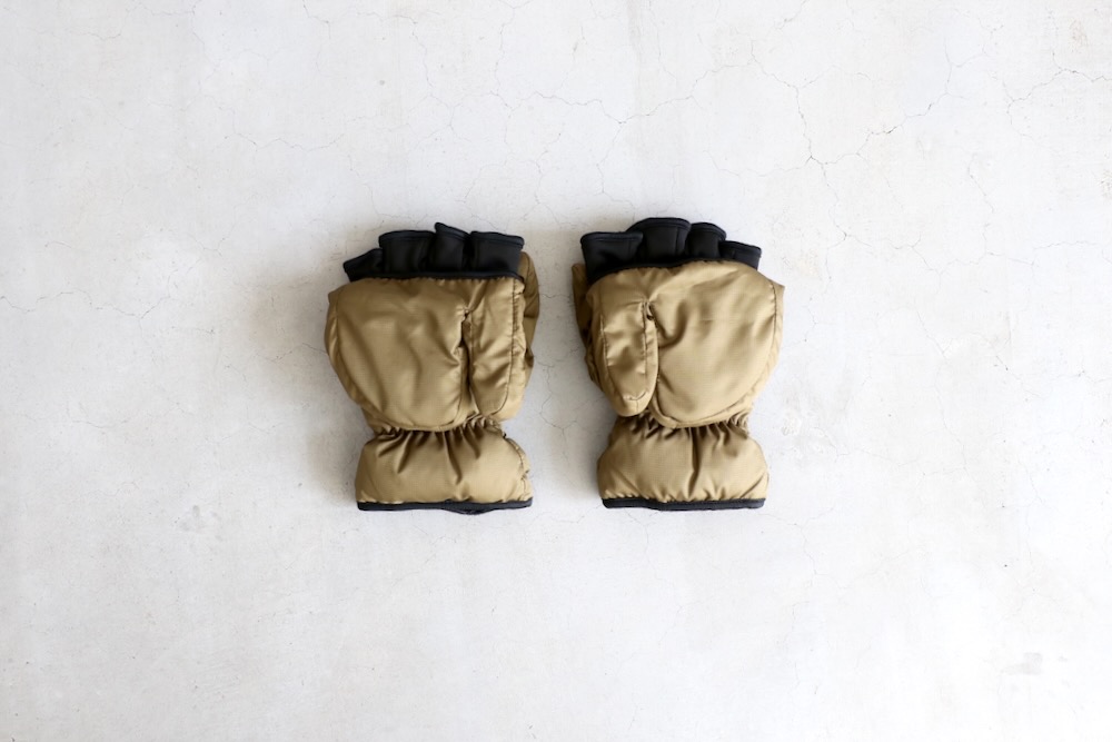新品未使用　BRIEFING　正規品　WARM MITTENS MODMNT(モドメント) 