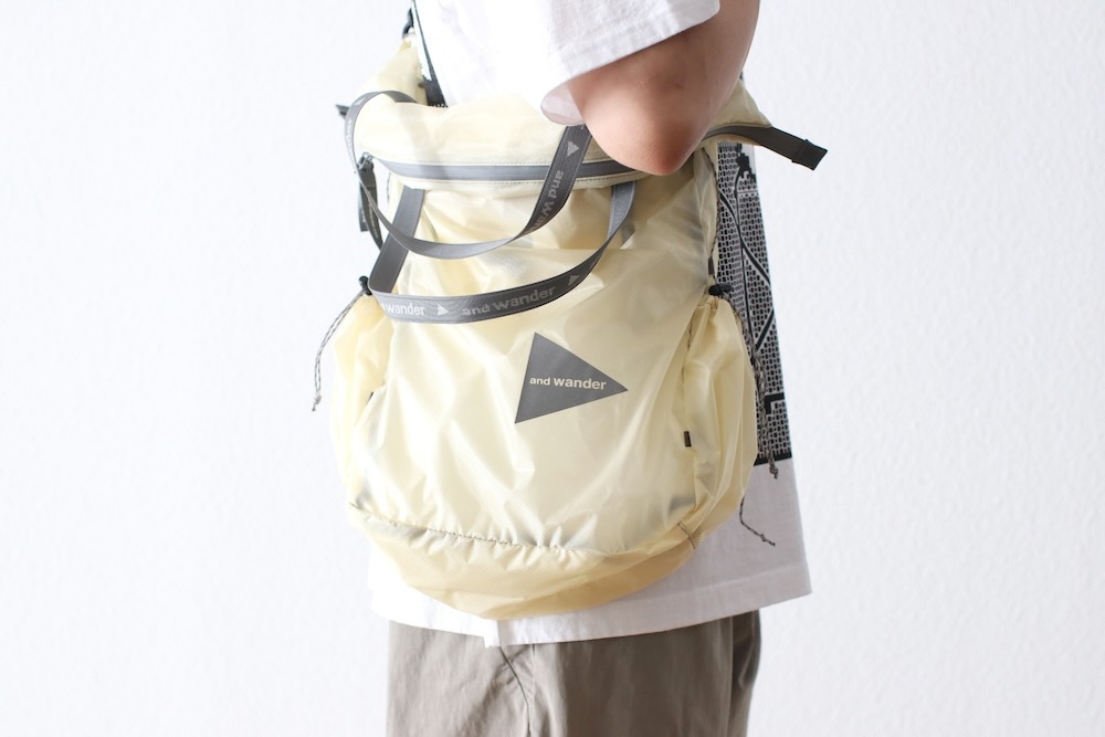 and wander(����ɥ�����) "sil tote bag"