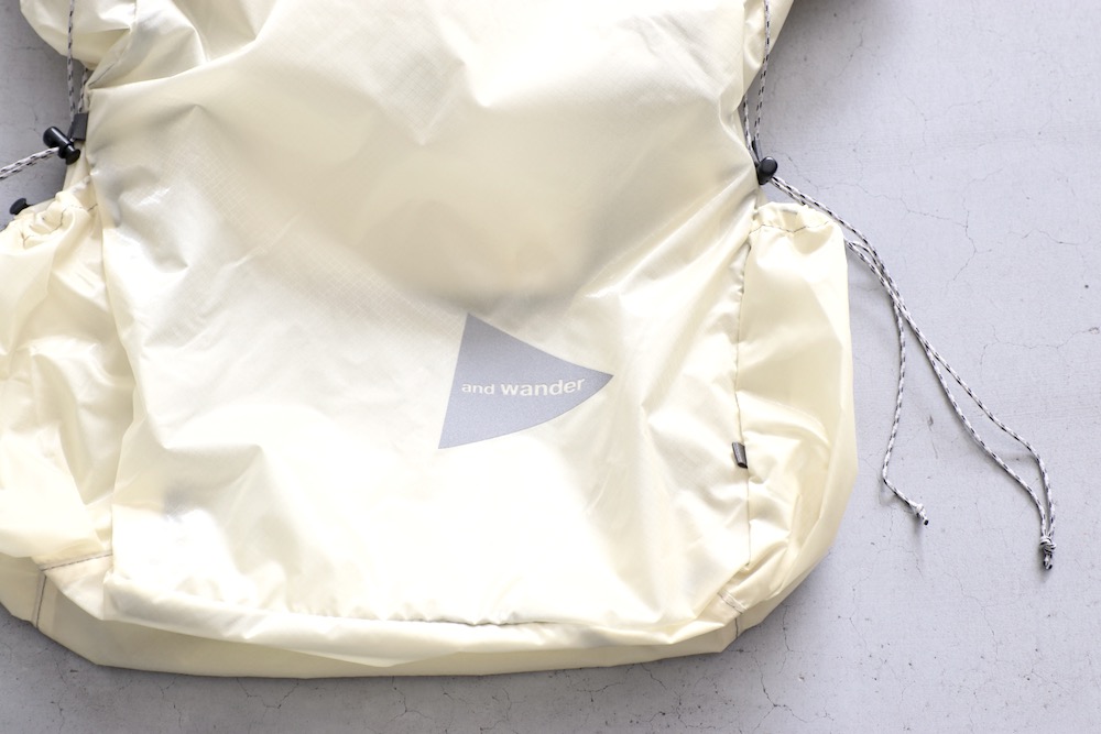 and wander(����ɥ�����) "sil tote bag"