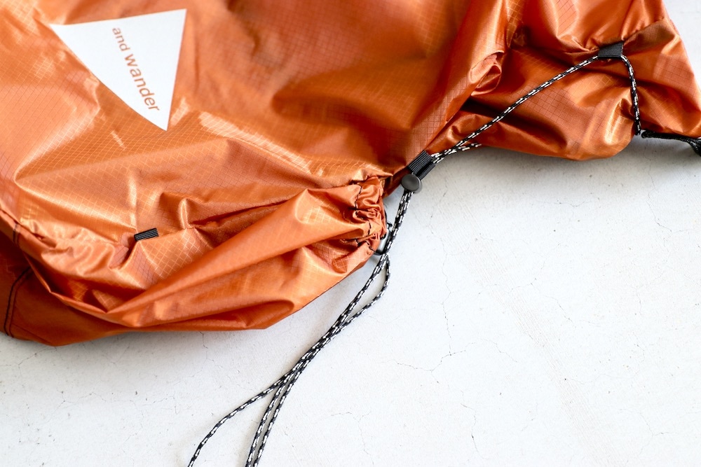 and wander(����ɥ�����) "sil tote bag"