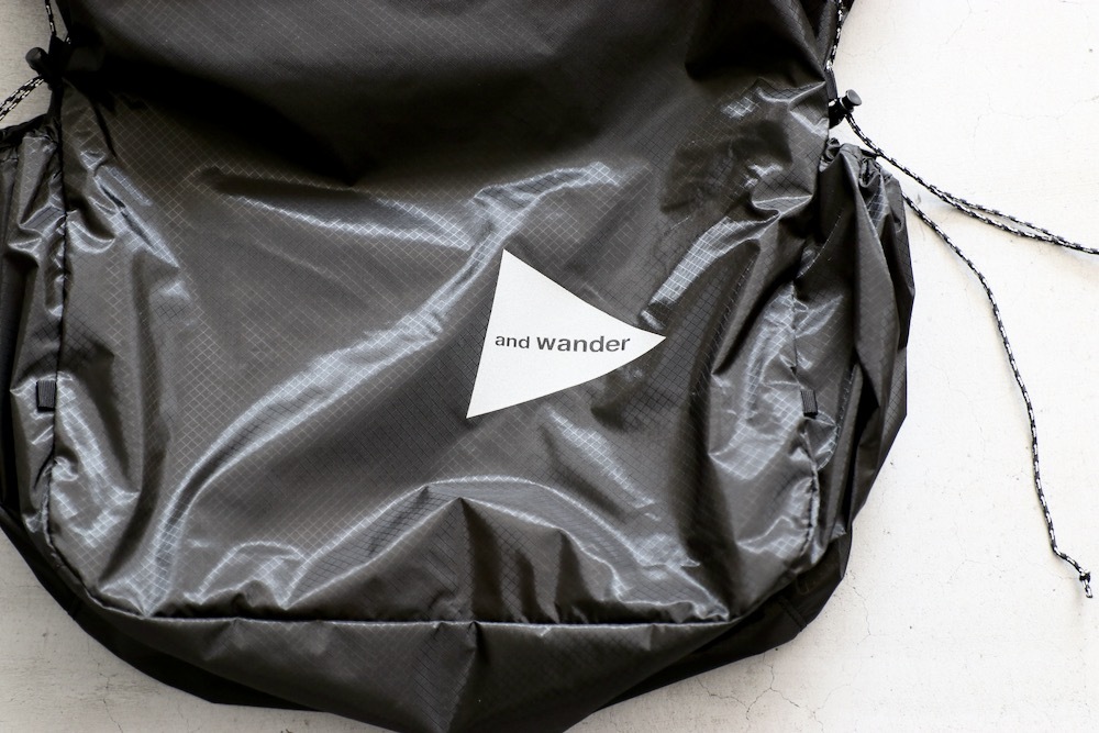 and wander(����ɥ�����) "sil tote bag"