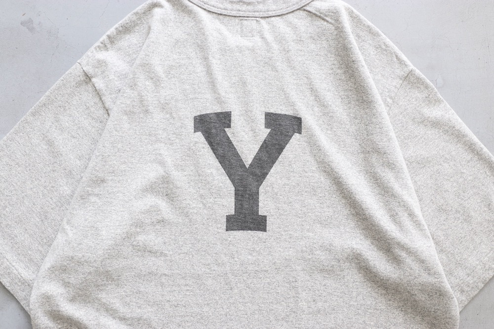 blurhms ROOTSTOCK(�֥顼�ॹ �롼�ĥ��ȥå�) "ALE-Y 88/12 Print Tee STANDARD"