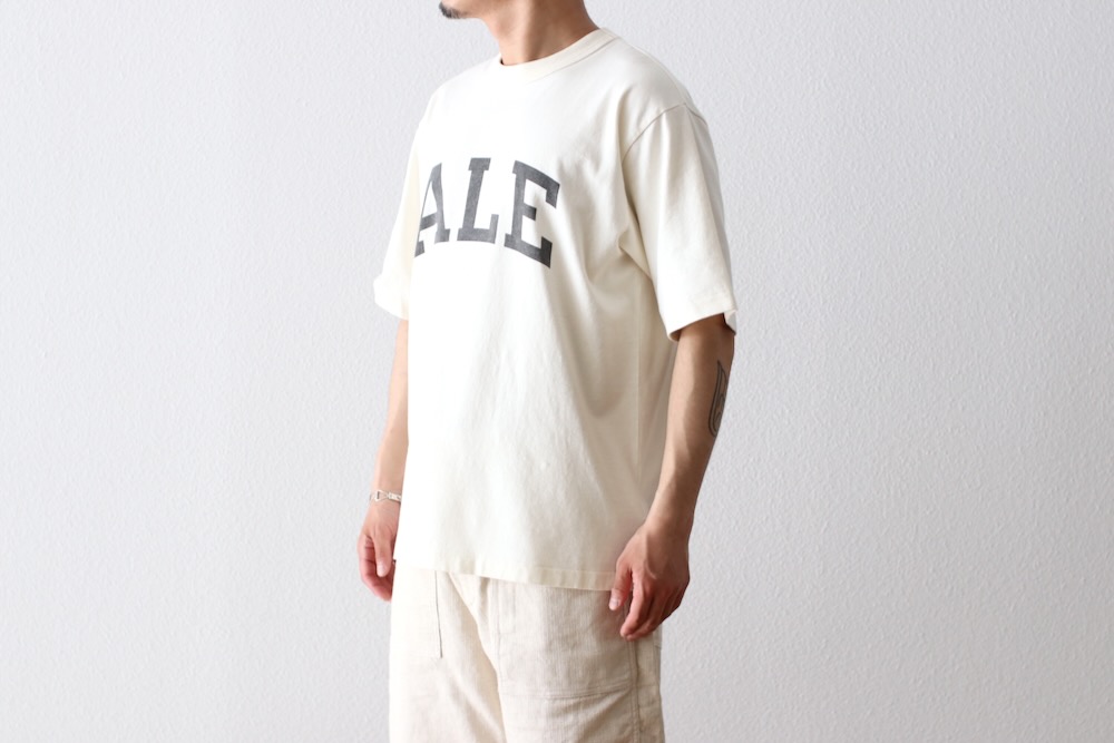 blurhms ROOTSTOCK(�֥顼�ॹ �롼�ĥ��ȥå�) "ALE-Y 88/12 Print Tee STANDARD"