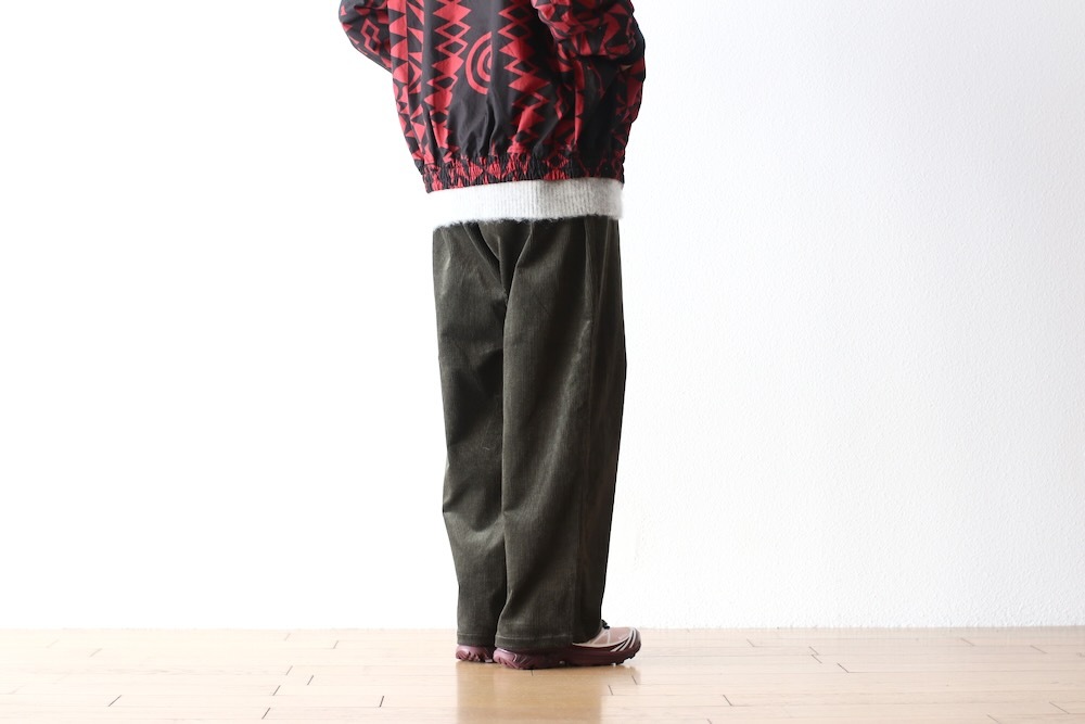 MODMNT(ɥ) "WIDE CORDUROY PANTS"