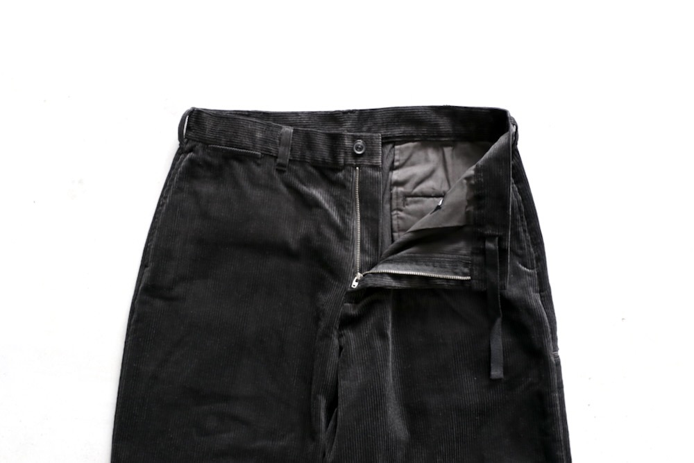 MODMNT(ɥ) "WIDE CORDUROY PANTS"