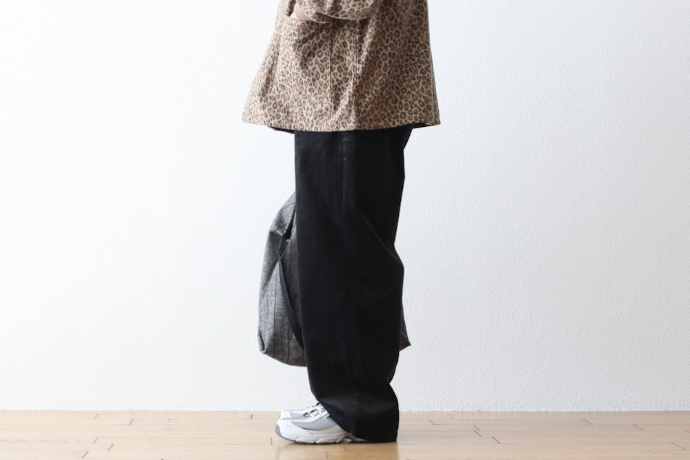 MODMNT(ɥ) "WIDE CORDUROY PANTS"