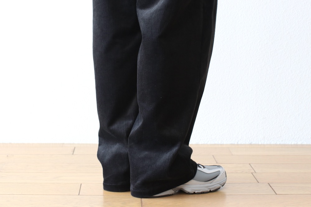 MODMNT(ɥ) "WIDE CORDUROY PANTS"