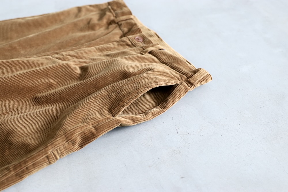 MODMNT(ɥ) "WIDE CORDUROY PANTS"
