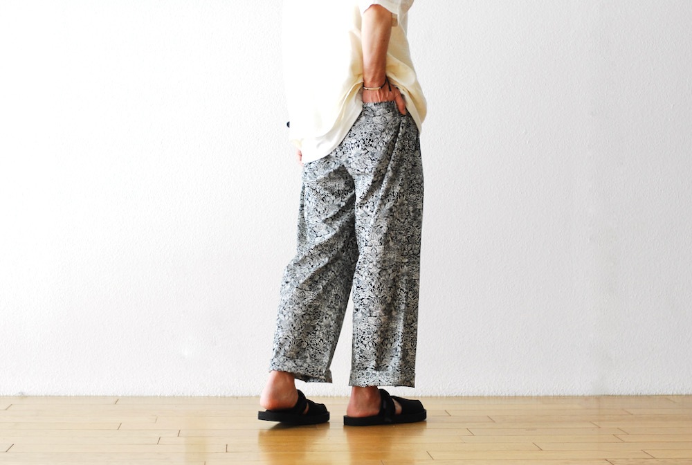 itten. (���åƥ�) "itten 03 easy trousers - LIBERTY FABRIC-"