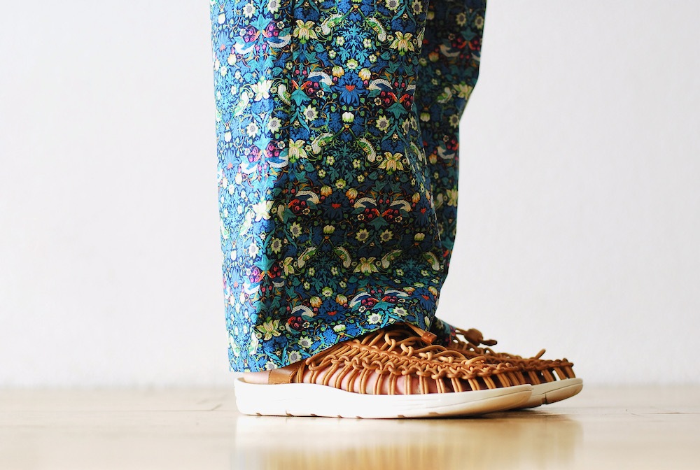 itten. (���åƥ�) "itten 03 easy trousers - LIBERTY FABRIC-"