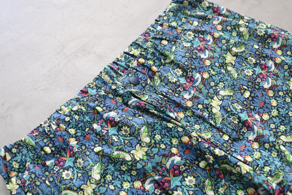 itten. (���åƥ�) "itten 03 easy trousers - LIBERTY FABRIC-"