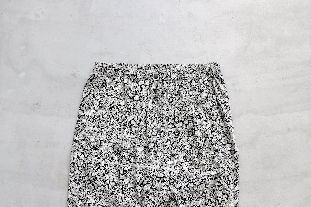 itten. (���åƥ�) "itten 03 easy trousers - LIBERTY FABRIC-"