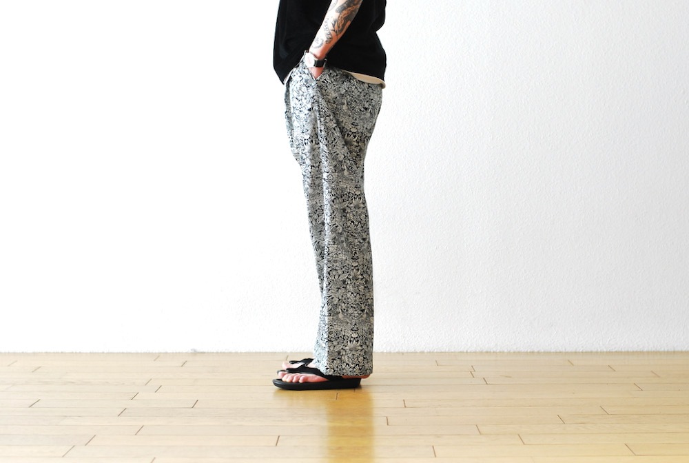 itten. (���åƥ�) "itten 03 easy trousers - LIBERTY FABRIC-"