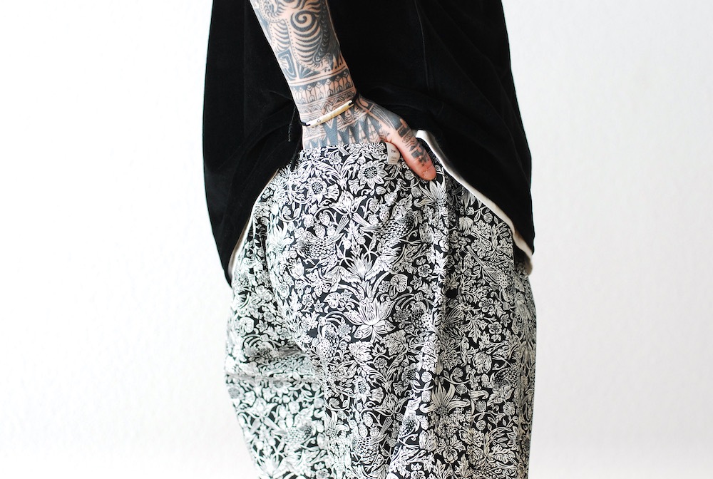 itten. (���åƥ�) "itten 03 easy trousers - LIBERTY FABRIC-"