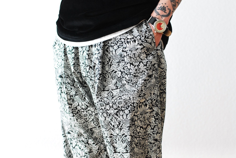 itten. (���åƥ�) "itten 03 easy trousers - LIBERTY FABRIC-"