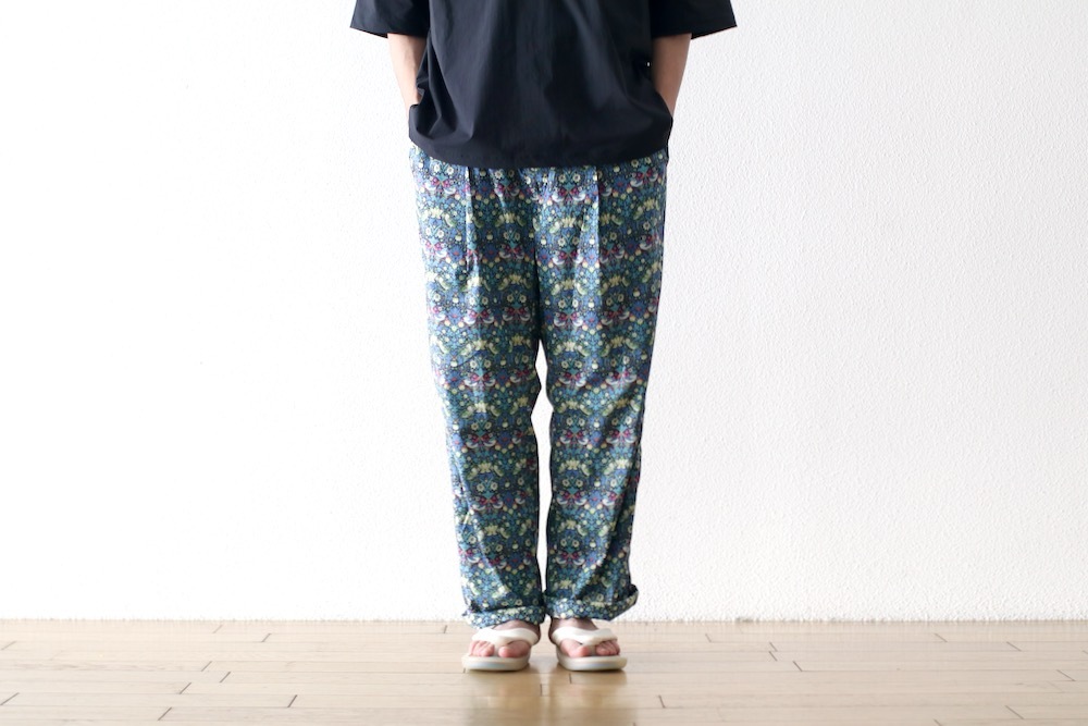itten. (���åƥ�) "itten 03 easy trousers - LIBERTY FABRIC-"