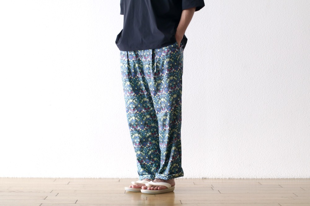 itten. (���åƥ�) "itten 03 easy trousers - LIBERTY FABRIC-"