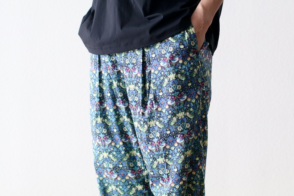 itten. (���åƥ�) "itten 03 easy trousers - LIBERTY FABRIC-"