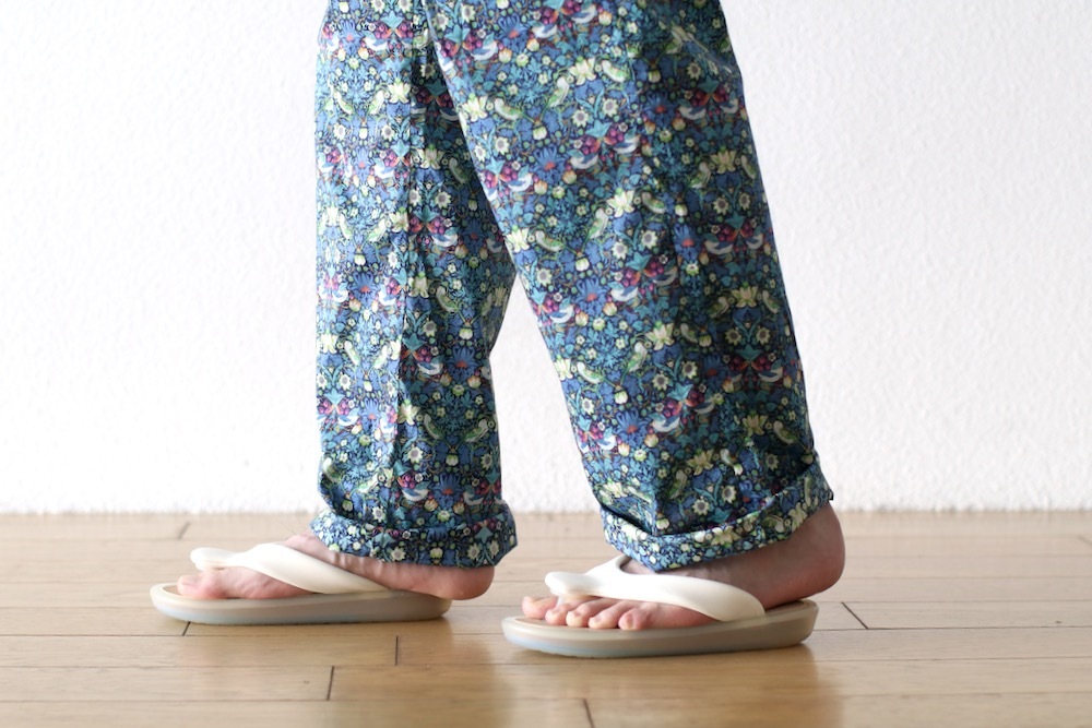 itten. (���åƥ�) "itten 03 easy trousers - LIBERTY FABRIC-"