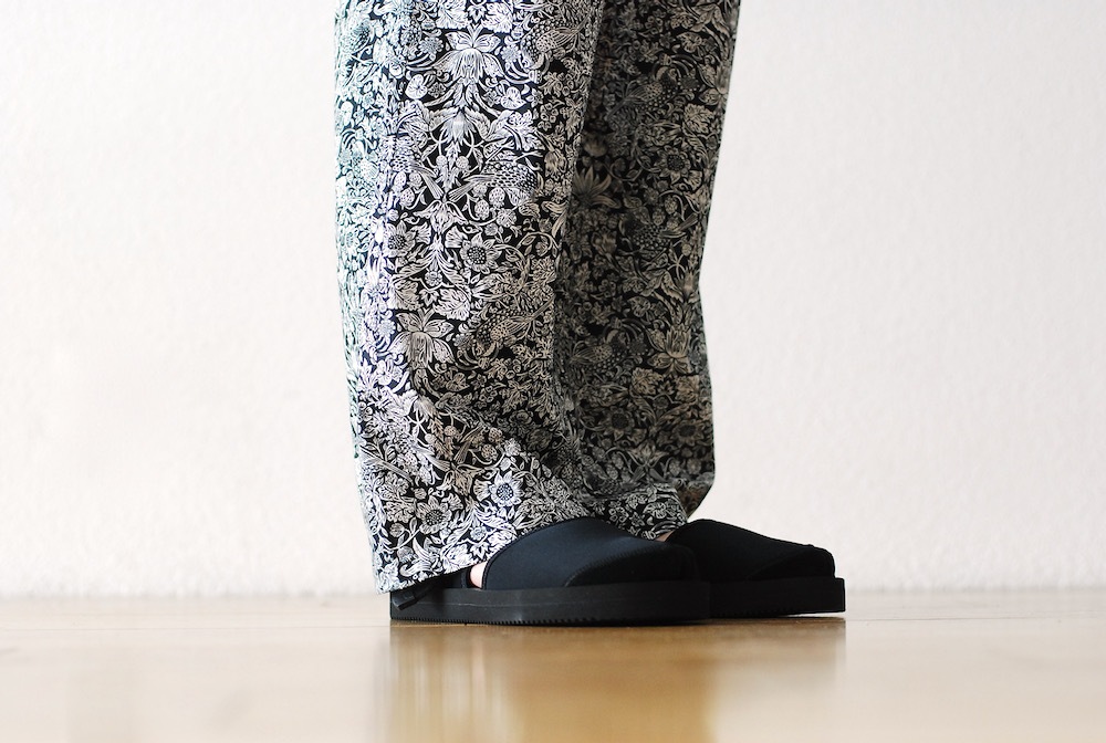 itten. (���åƥ�) "itten 03 easy trousers - LIBERTY FABRIC-"