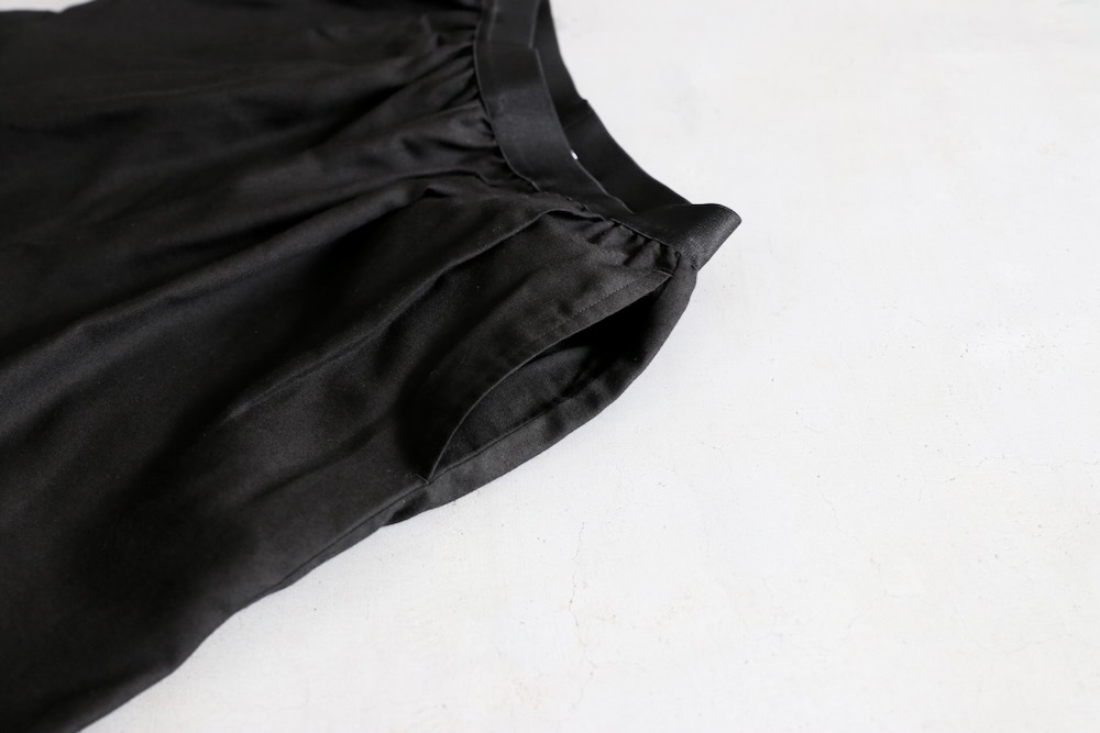 Product Twelve (�ץ������� �ȥ������) "Easy Short Trousers"