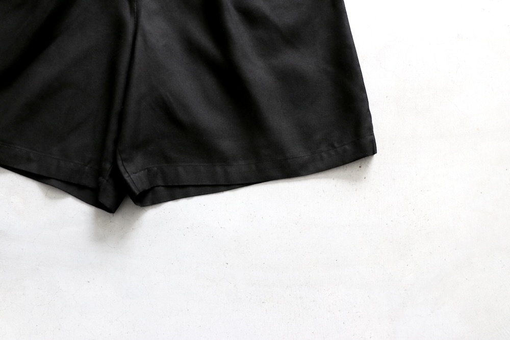 Product Twelve (�ץ������� �ȥ������) "Easy Short Trousers"