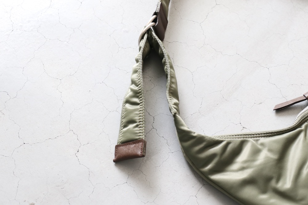 【新品未使用】コムデギャルソンオム　綿ナイロンツィル ショルダーバック 24u1WWgdwGve.jpg?width=768