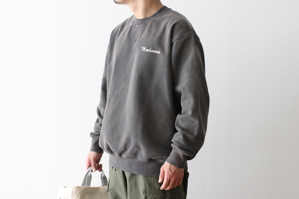 MADNESS (�ޥåɥͥ�) "MADNESS VERSATILE FADED CREW SWEATER"