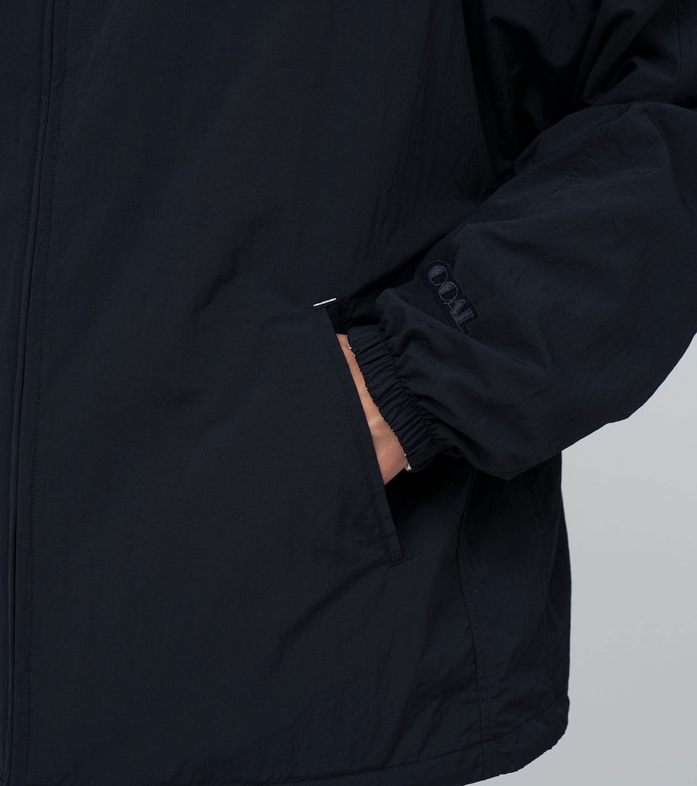 ��Reversible ITEM�� nanamica(�ʥʥߥ�) "Reversible Coach Jacket"