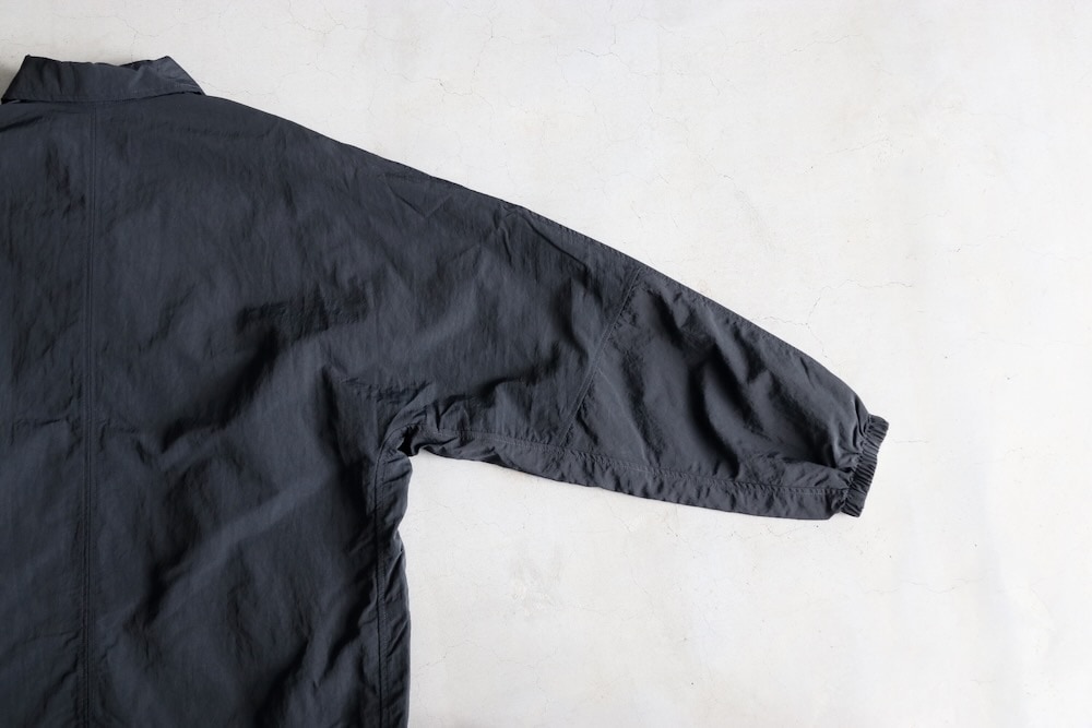 ��Reversible ITEM�� nanamica(�ʥʥߥ�) "Reversible Coach Jacket"