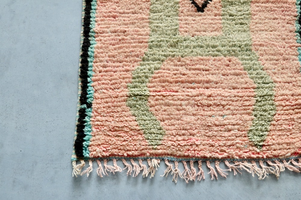 LIGHT YEARS(�饤�� ���䡼��)"MOROCCAN RUG Boujat - �֥���å� W110cm �� H75cm- BJ-213"